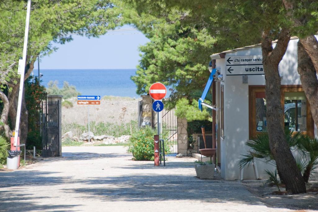 Camping Village La Pineta 圣维托罗卡波 外观 照片